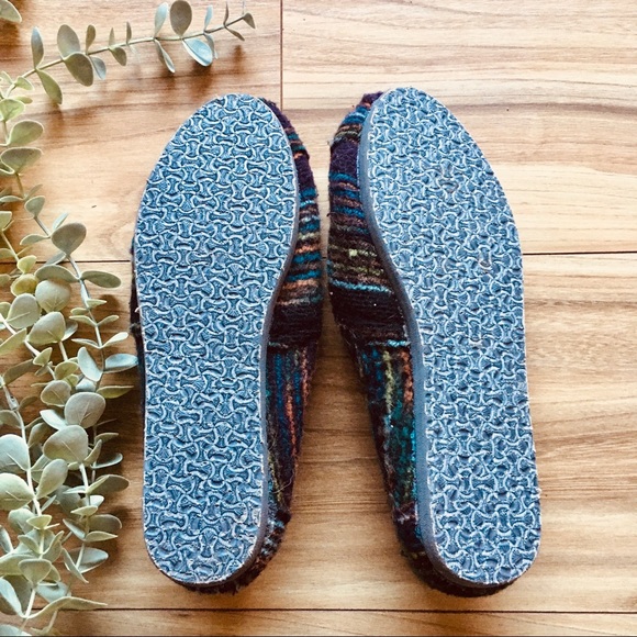 🌿Toms Striped Wool Flat Slip Ons - Picture 3 of 5